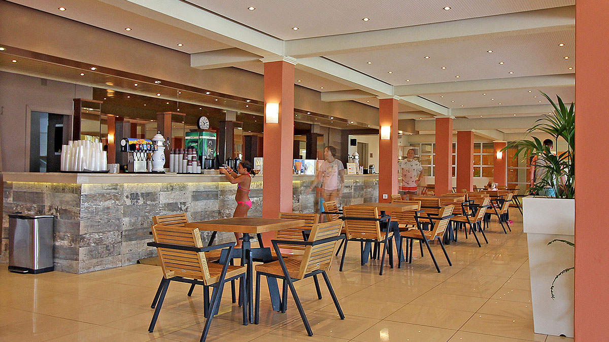 Canvas by Mitsis Messonghi